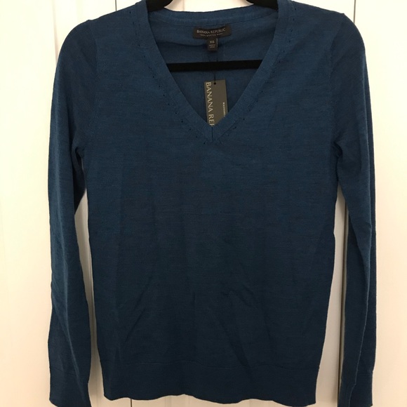 BANANA REPUBLIC Teal V-Neck Sweater, NWT. - Picture 1 of 5